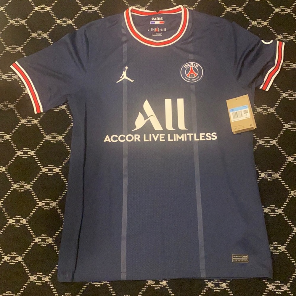 PSG Jordan authentic jersey size M